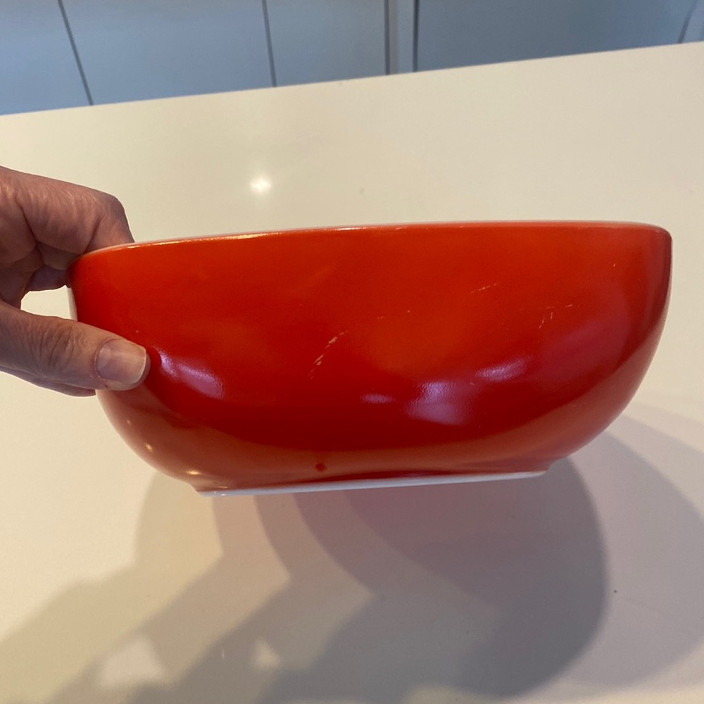 Vintage Pyrex Red mixing Bowl